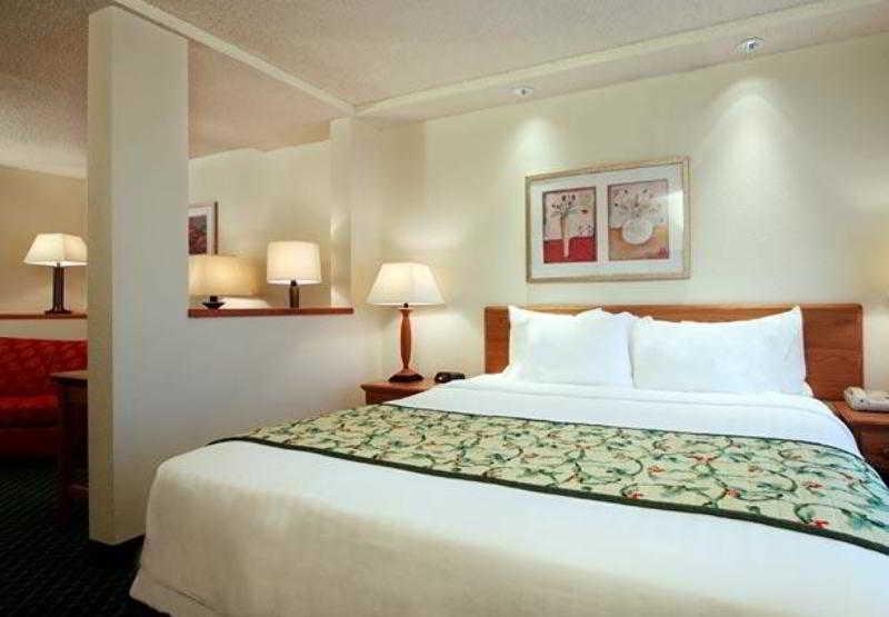 Fairfield Inn And Suites By Marriott Houston The Woodlands Quarto foto